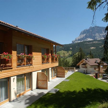 Chalet Susi Apartment La Villa  Exterior photo