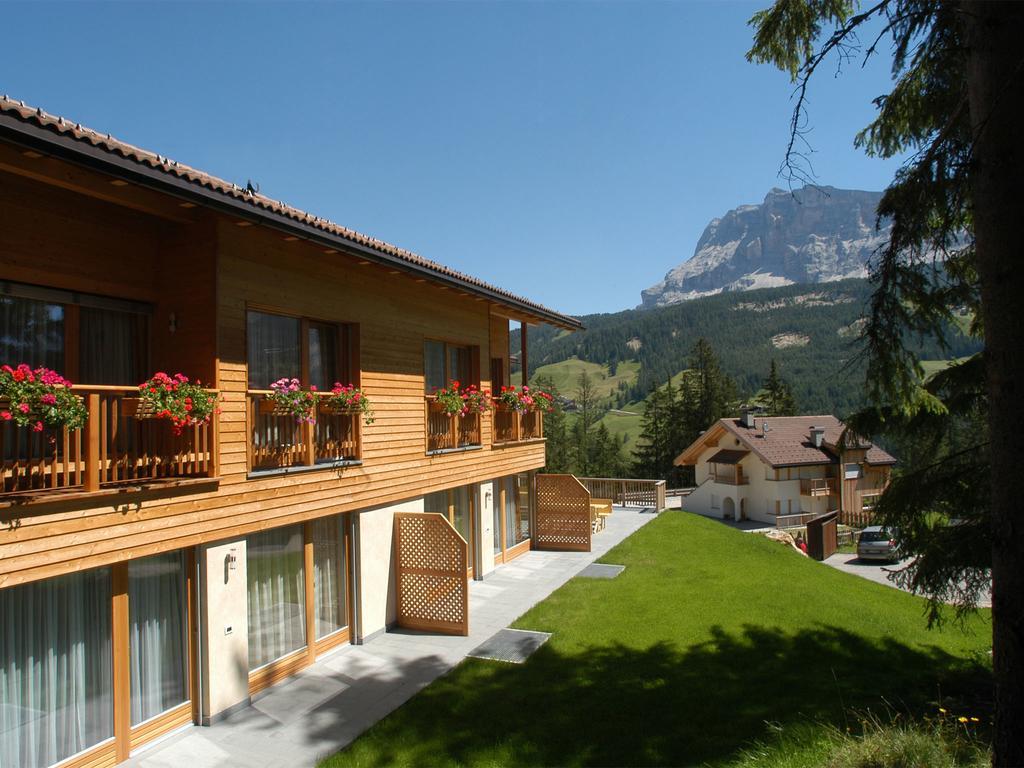 Chalet Susi Apartment La Villa  Exterior photo